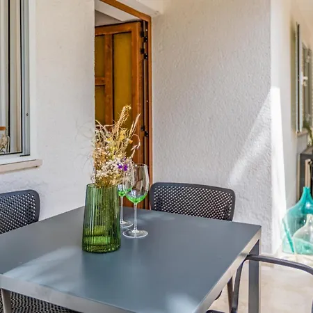 Olive Garden Krk Apartment *